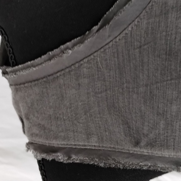 Gap gray sleeveless flowy scoop neck top Sz S Gorgeous design - Picture 4 of 10